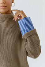 Load image into Gallery viewer, Pullover with detachable cuff
