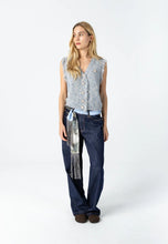 Load image into Gallery viewer, Coster knit vest
