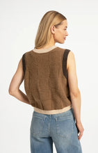 Load image into Gallery viewer, Vest in Otter Brown
